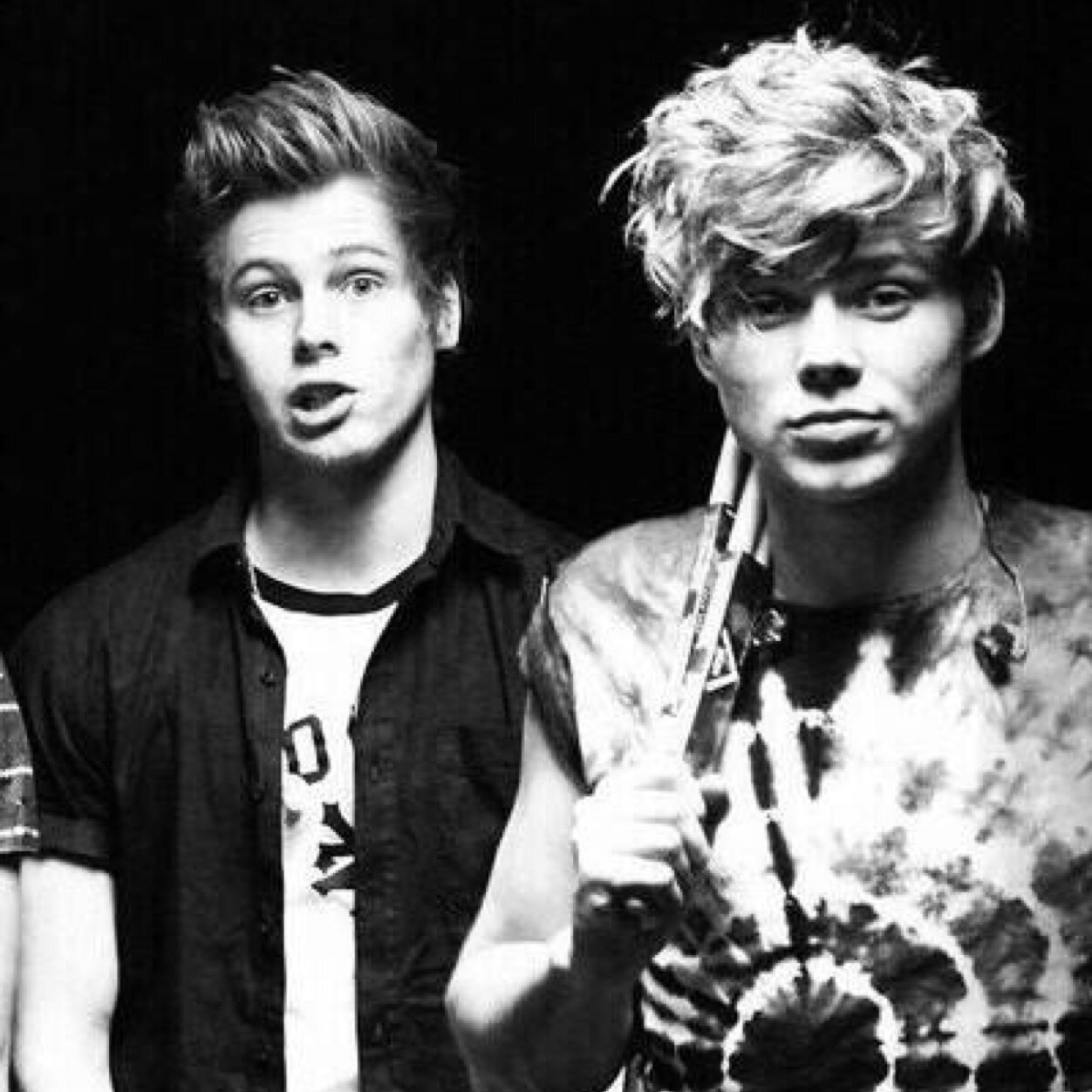 Follow @elitehemmings
