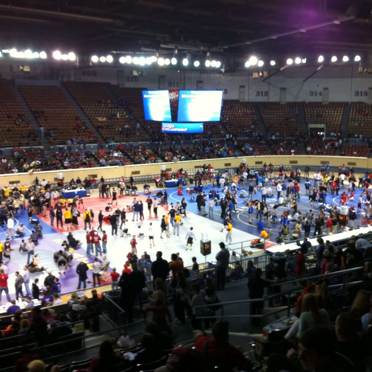 Oklahoma mat maids, send us your confessions!! http://t.co/jaoPlG0rhA