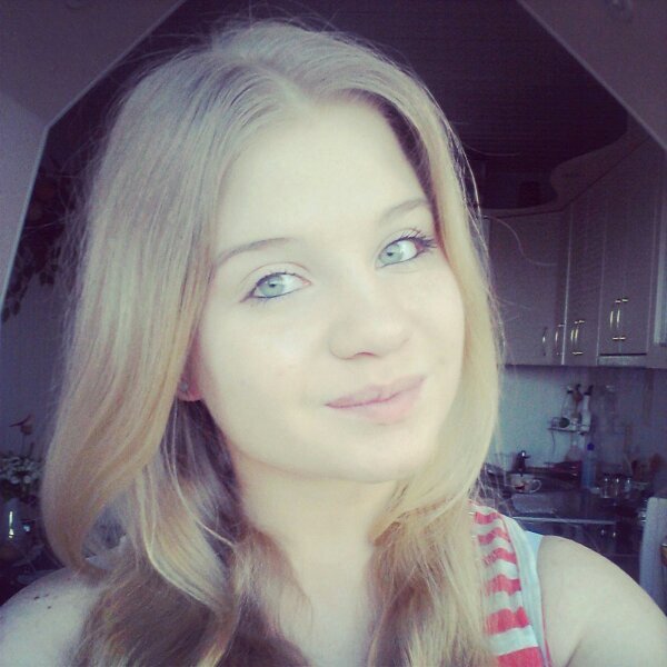 Hello ! :) I'm Ilona,  17 years old.  Directioner ♥ ! #TeamFollowBack