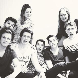 I love Music,Youtubers:*333