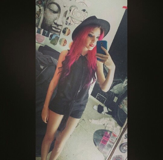 ♡ if I drink enough vodka it taste like love ♡