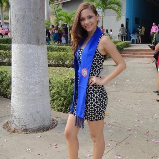 Vero_Mayaudon's profile picture. ING. de Petróleo, simpática cuando me conocen, me gusta leer, la música, los deportes e ir de compras..