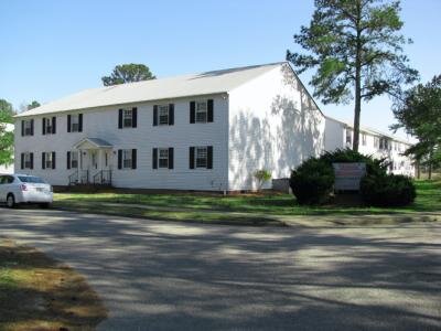 AppleBlossomApt's profile picture. Affordable, spacious apartments in the heart of the Hilltop Neighborhood of Virginia Beach, just minutes from the Atlantic Ocean.
For more info: 757-839-3170