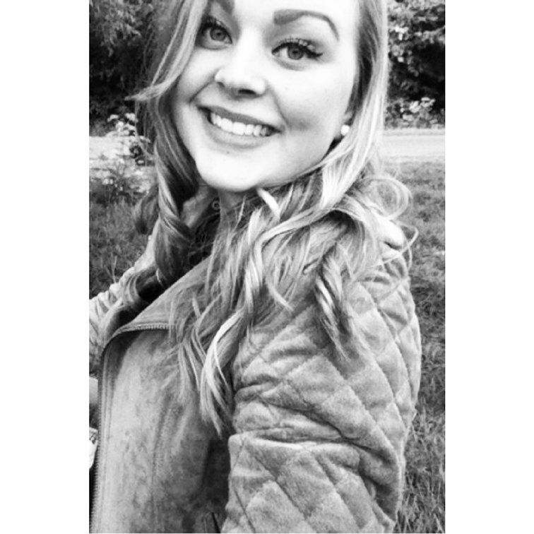 insta: estherrvmourik//  hartje Sem.