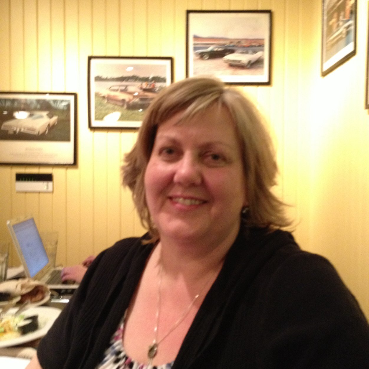 AnnettSchmit's profile picture. 