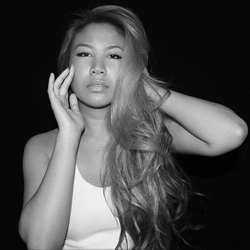 Singer/Songwriter/Producer One Woman Army EP: https://t.co/WSgvfVwXbj EWAJUC