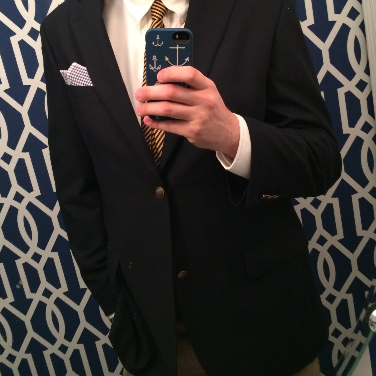 Self taught businessman looking to make a change in the world and his bank account.