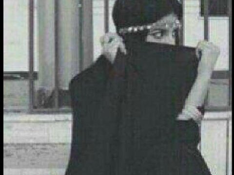 yoyoowa's profile picture. لا أحد مُلفت بعدك وبعد عيناك.