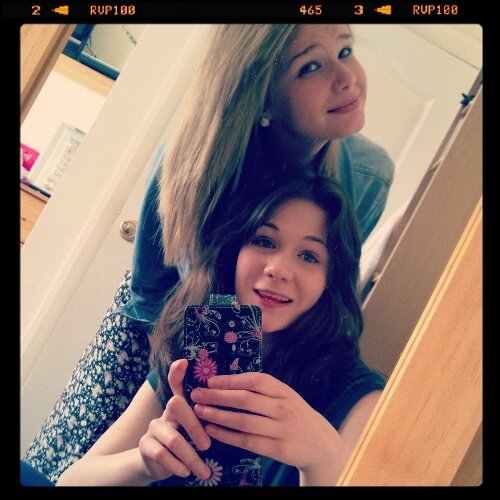 Follow me and I will follow you back!x:D And follow me on Instragram-micaelaings  17 years old.