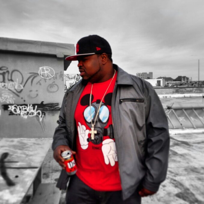 Chaosdarealyst's profile picture. ARTIST//ENGINEER//PRODUCER//SONGWRITER//For bookings on shows or pricing on production Contact Email: ChaosDaRealyst@Gmail.com ..... I AM!!!!! CHAOS!!!!!