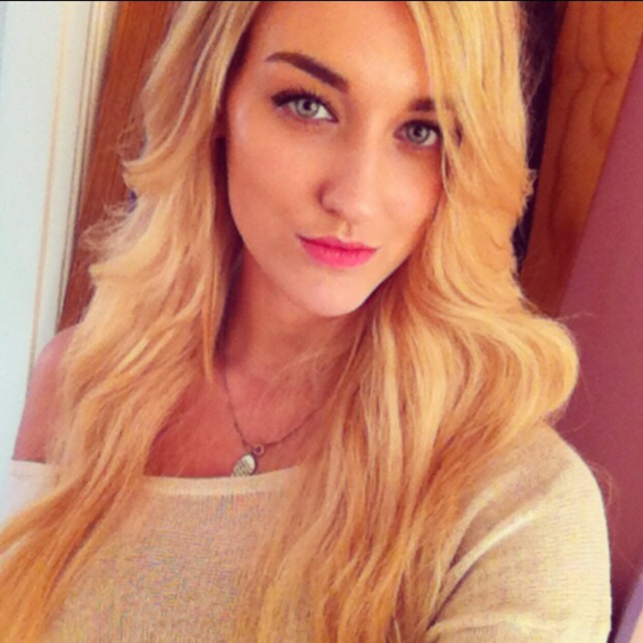 LoveSeanaX's profile picture. 