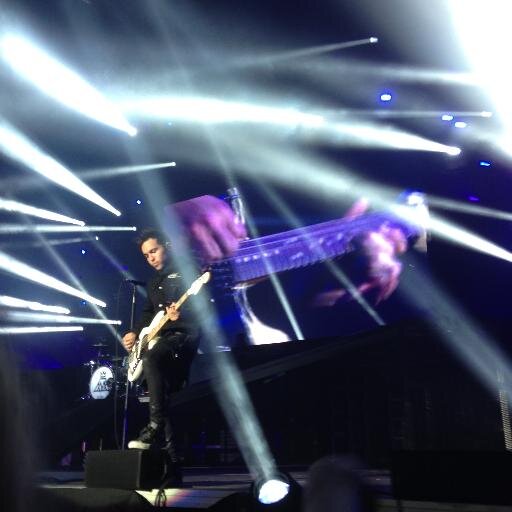 FallTimePanic's profile picture. 