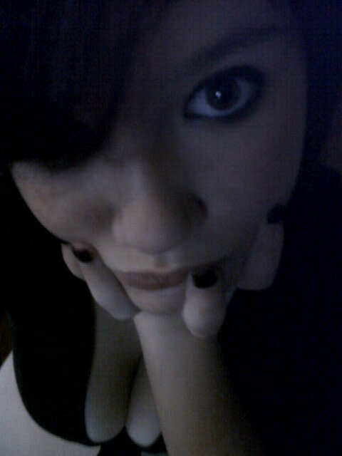 Sandy_71616's profile picture. Metal Head \m/ ,out going , fun ,adventurous ,open minded and .. well .. Fuckit find out for yourself ;).