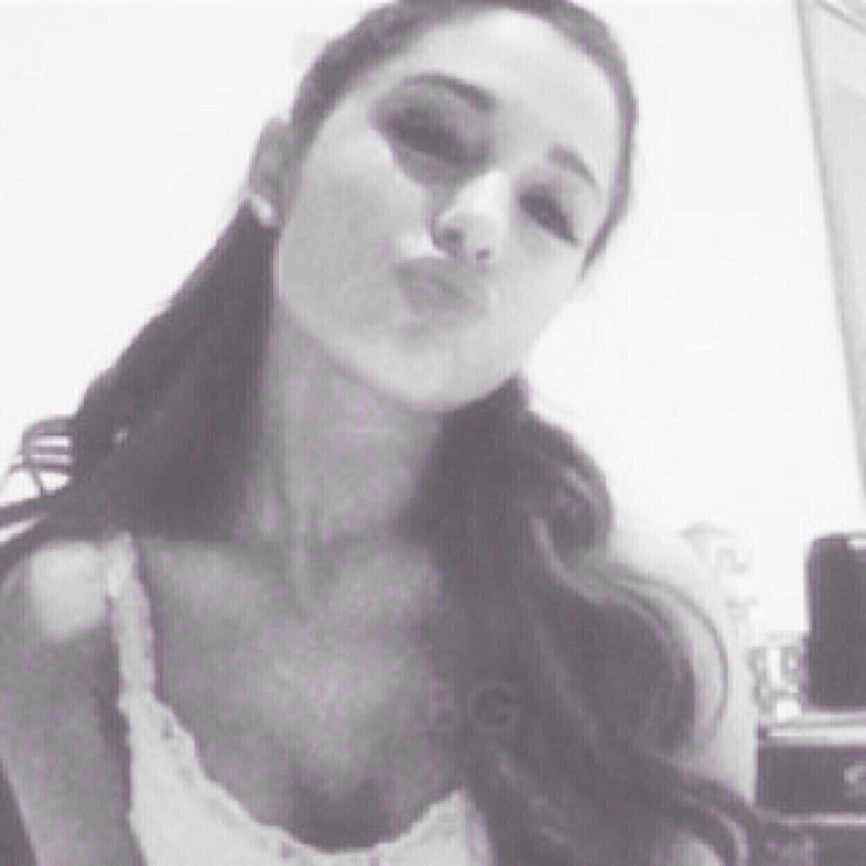 i just gave you a free follow so please follow me on @AdoringLikeAri ❤️☺️ thanks! it would mean a lot
