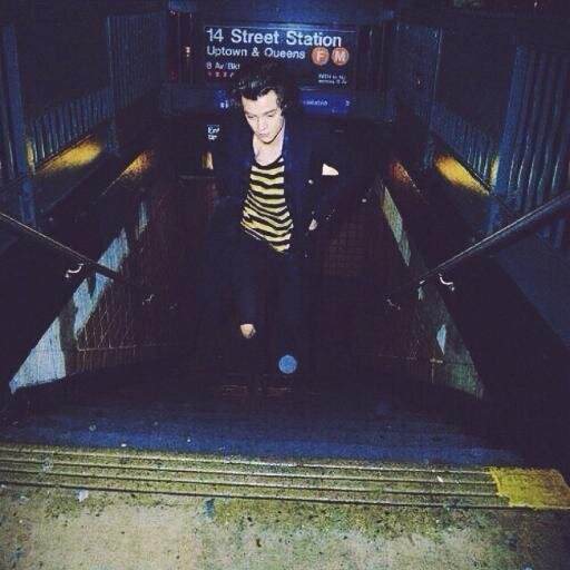 harryis_2's profile picture. rt help vote! sometimes i do gain tweets too