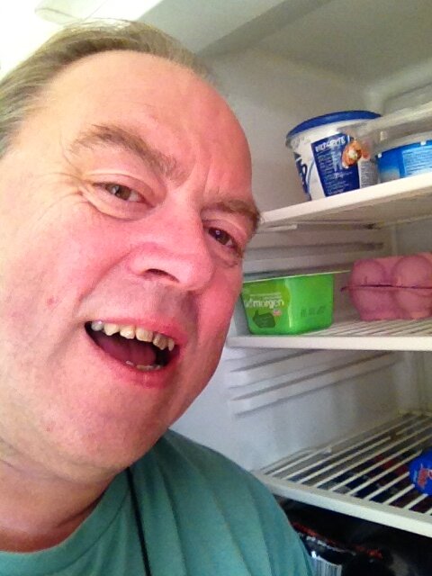 dad_in_office's profile picture. RBK, snekkering, religionshistorie, ærlige mennesker, god vin, Amanda