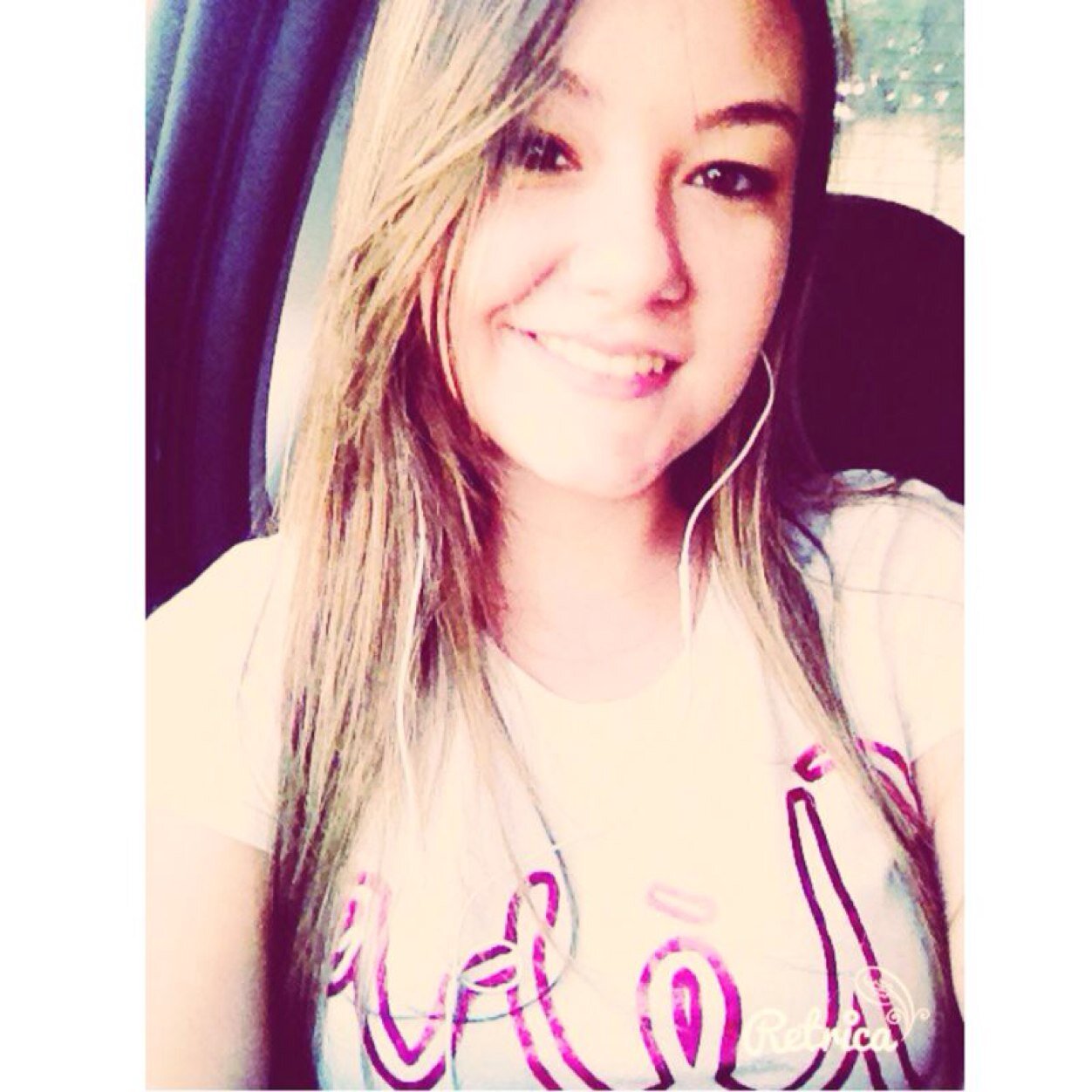 Insta: @viiitoriag
Snap: viiitoriag