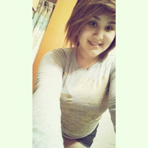 Lorenapapi16's profile picture. Fallow