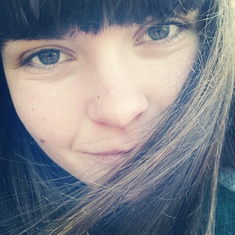 Aunque todo me salga mal, procuro no perder la sonrisa. No esperes nada de mi, porque yo no espero nada de nadie