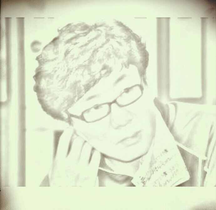 sinabro1000's profile picture. 사람 사는 세상을 꿈꾸는 몽상가!