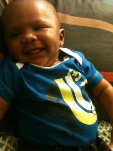 great mom guhd girl friend hard worker and I hold mines down to the fullest♥♡♥ I love my 2 boys Jjm's