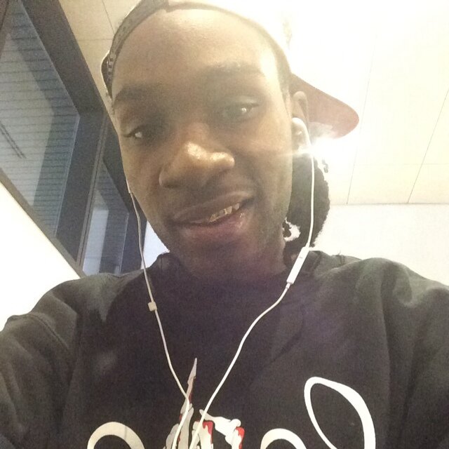 #TeamAndroid
#TeamTatted
#TeamImaGrownAssMan
#TeamDreadHead
#TeamLakers
#TeamGiants
Instagram : Irvin_r_schyster
