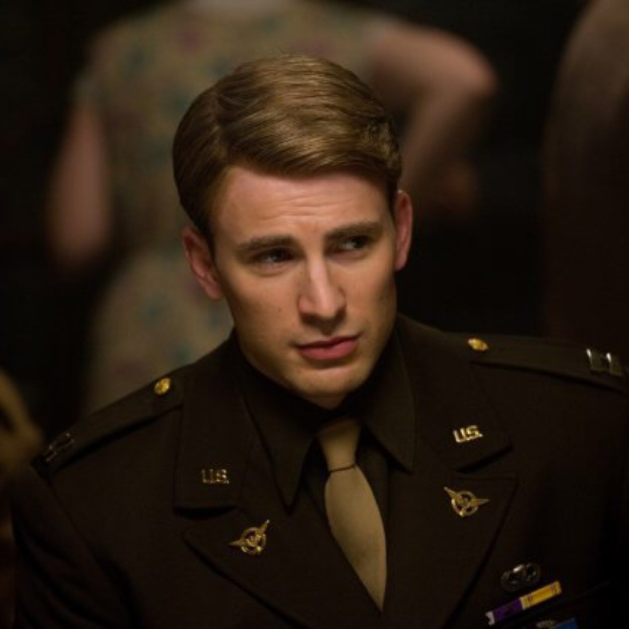 i don't know what twitter is but i do know that i like bucky barnes