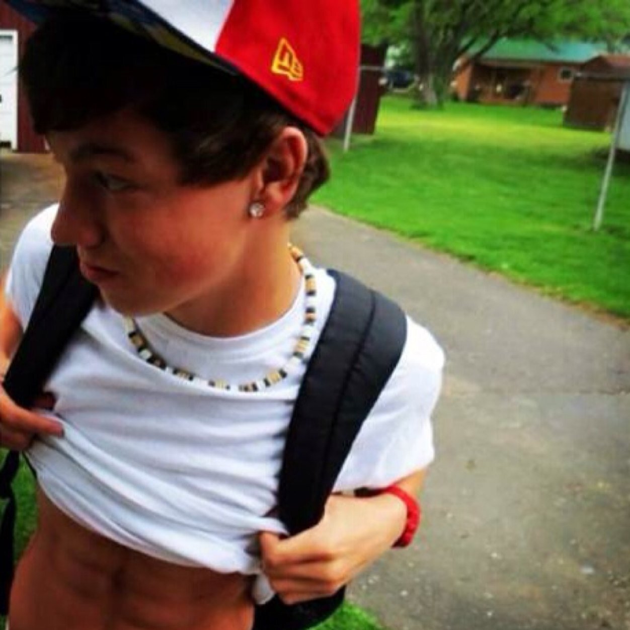 its_nashfan's profile picture. Baby come thru you deserve a round