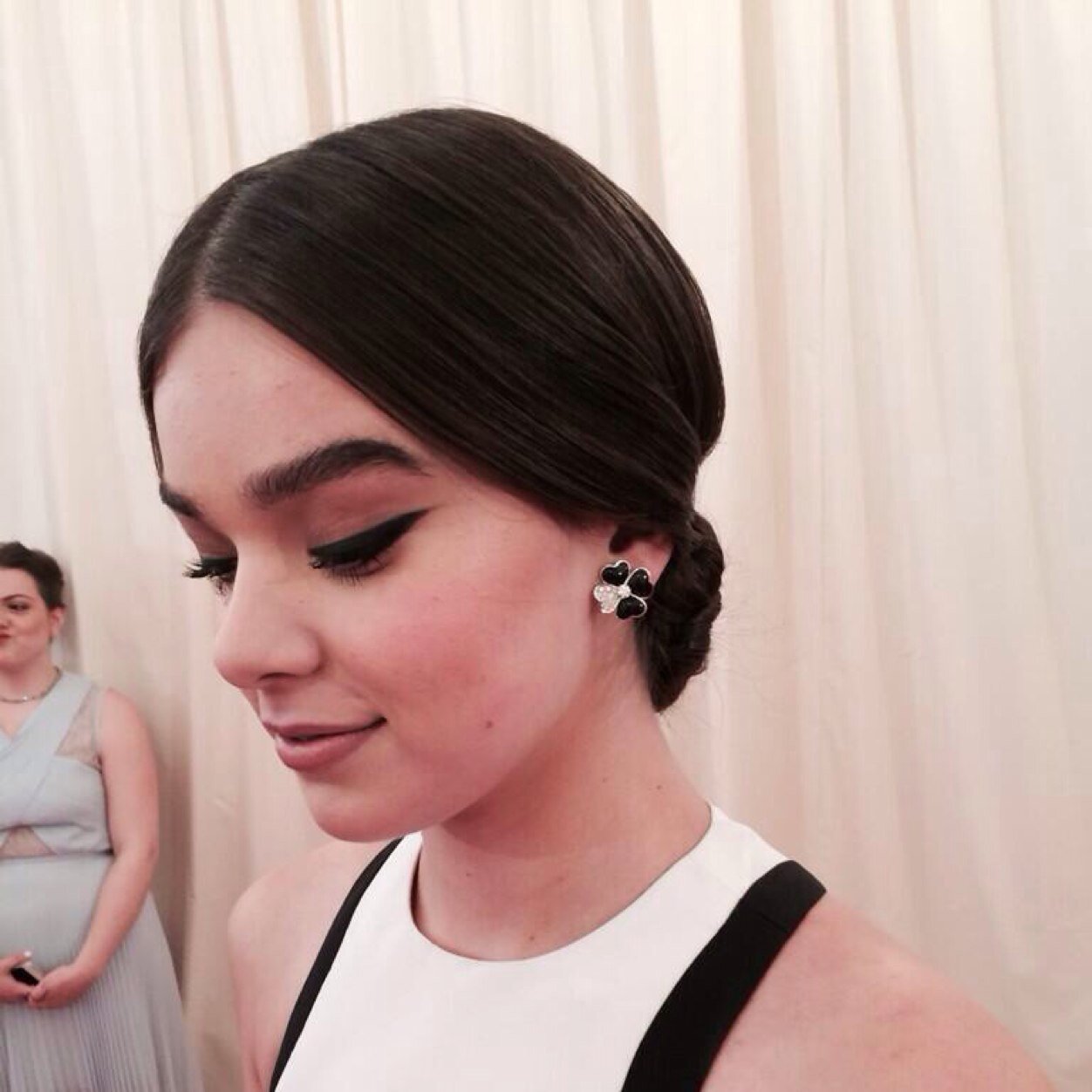 Hailee Steinfeld นักแสดงสาวมีฝีมือจากเรื่อง True grit,Ender's Game,Romeo&Juliet ค่ะ!