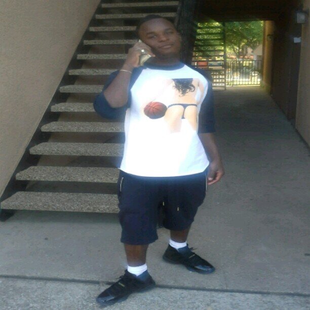 all this damn trappin young nigga gone be rich. 