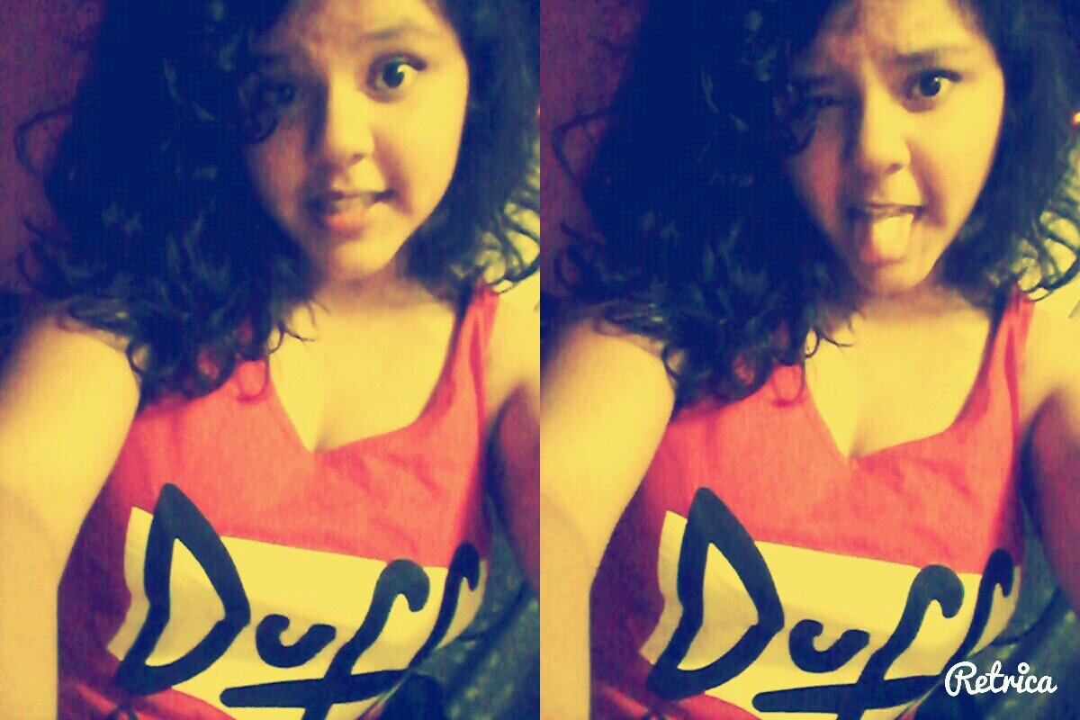 live life as it comes ♥  DIRECTIONER. http://t.co/zCixtPwepF I like Ed Sheeran, chocolate, cookies, animals and everything that exists in this world