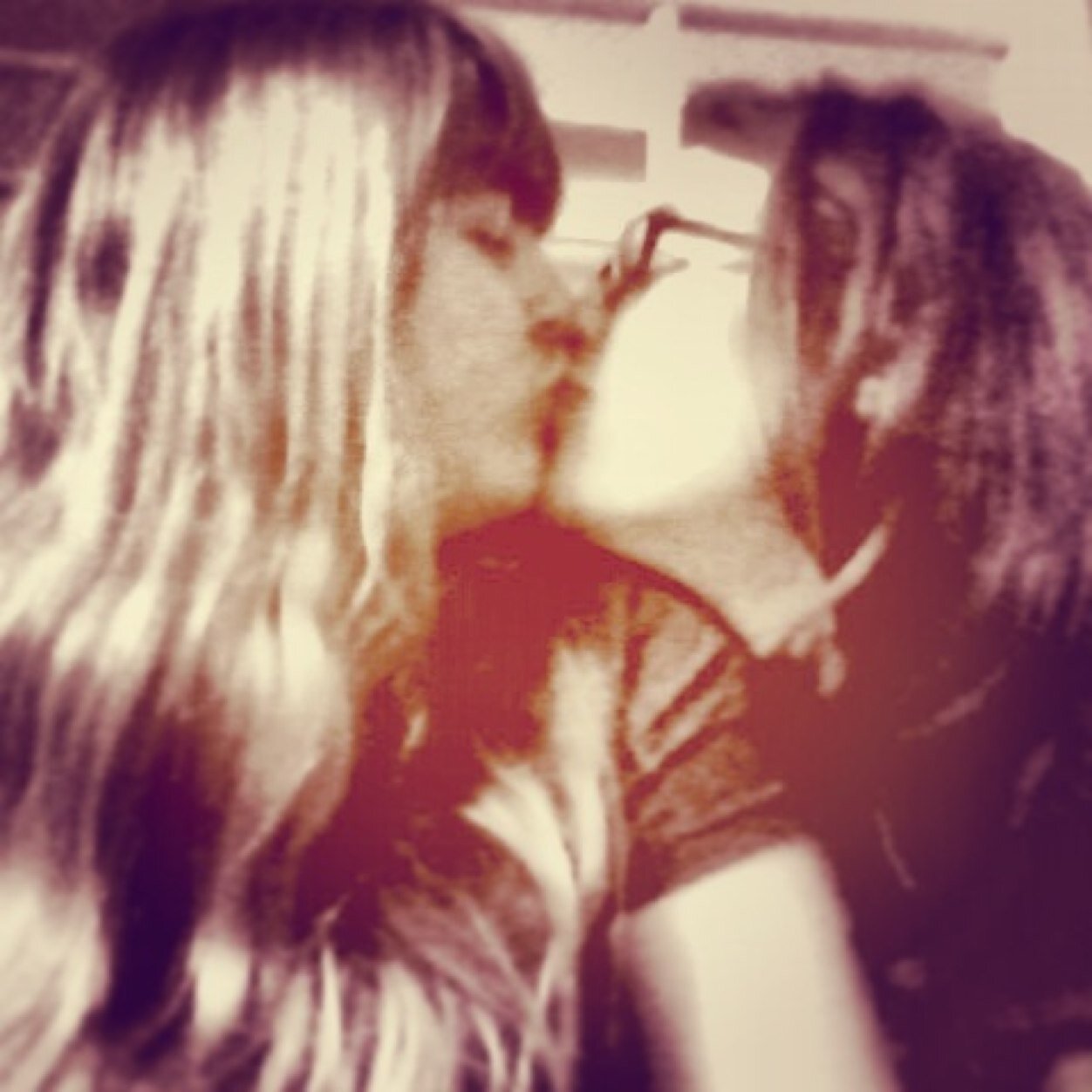 BarneKat's profile picture. Avid TV Watcher, Professional Procrastinator of Homework, Artsy-Fartsy Maker, Writer of Novel(s) (unpublished), Nerdfighter & Whoivan Galore.