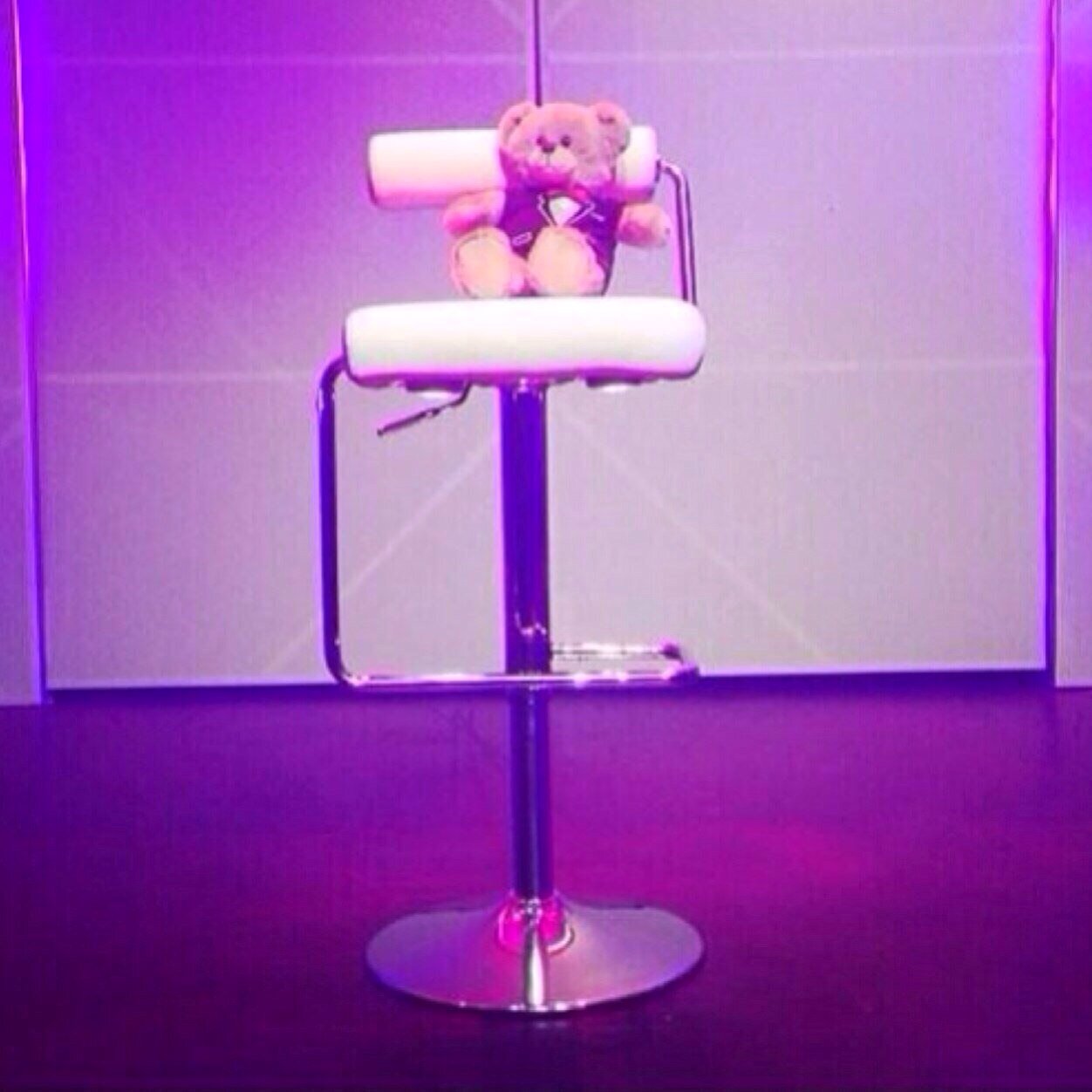 UGirl_Hashtags's profile picture. i help mahomies try to accomplish their dreams by becoming U Girl . Tweet or DM me your U Girl hashtag ❤️