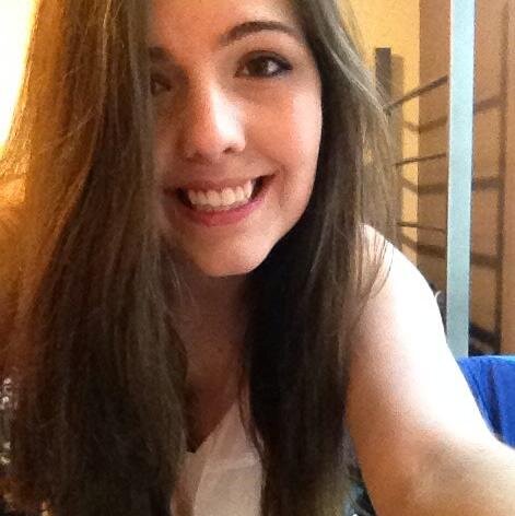 EmilyNewell9's profile picture. UW living, beach dreaming.