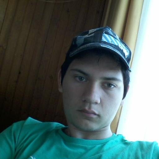 me gusta todo tipo de musica me gusta ver peliculas aficionado al futbol basqueboll y tenis y soy de concepcion.