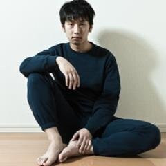 fukugiyo's profile picture. スマホ アプリ無料ゲームのランキングや暇つぶし 待ち受け 遊び方　使い方  機種変更au docomo softbankキャリアの通信料 simフリー 速度制限 安く買う方法と機種の特徴と選び方 メモリーを解放して重いスマホを軽くする方法　手袋・キャラクターをスマホ画面に閉じ込めたようなイラストなどを紹介（＾ｖ＾）