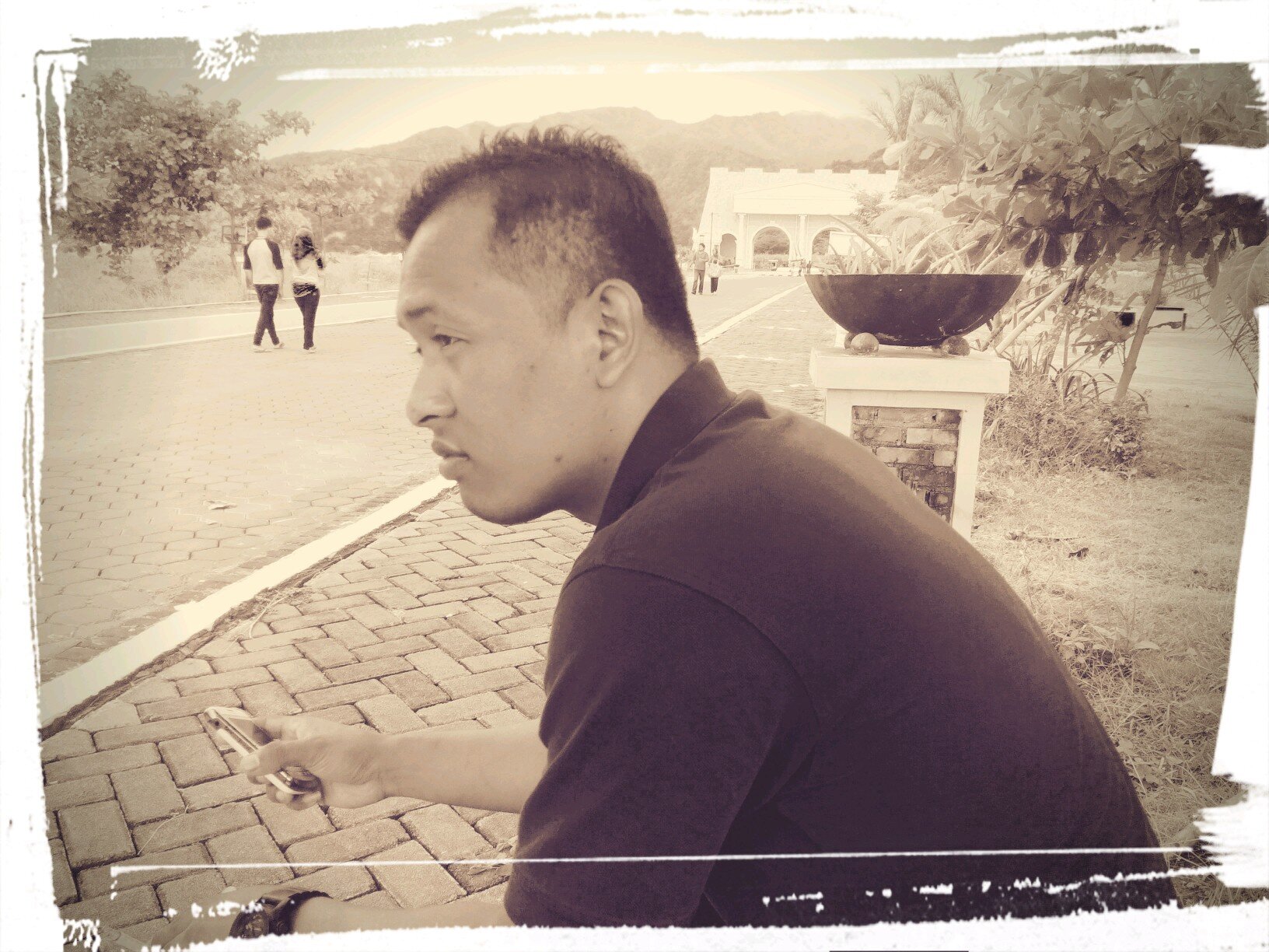 ariiting911's profile picture. 