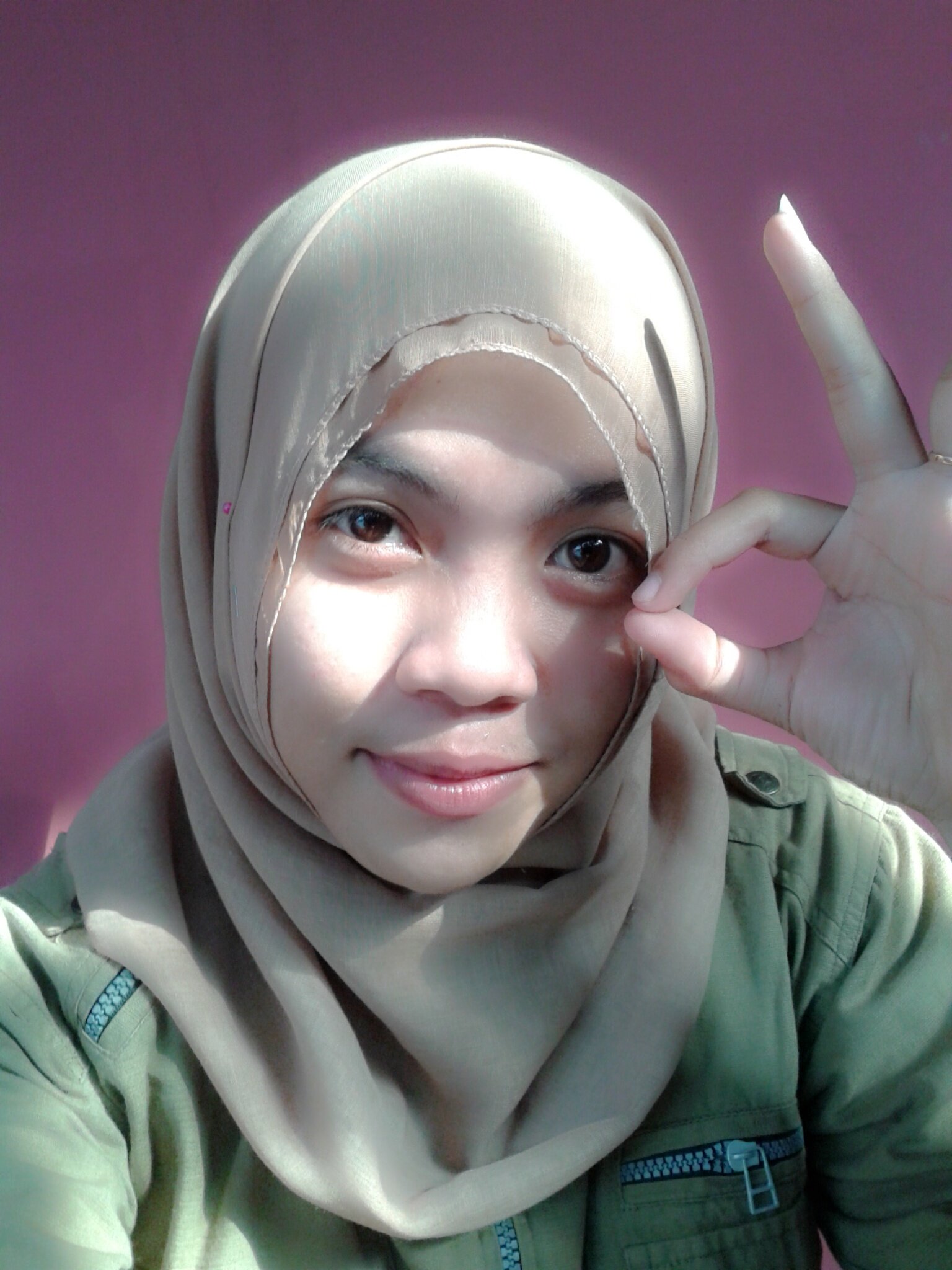 i'm a simple n friendly girl ||
English Diploma Programme of Jenderal Soedirman University || happiness is my choice || i wanna be a successfull women||
