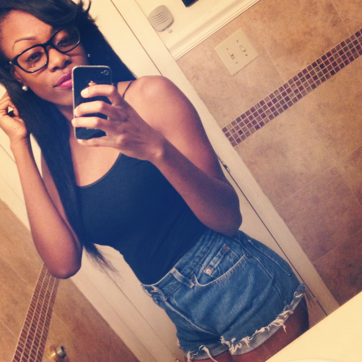 My Name Is Nicole.. Keep God 1st My Friends Call Me Nick.. I'm Pretty, Sweet, And Funny.. My Bff @TiaraMakiaBaker Follow Her (: Bc She Also Created My Bio!