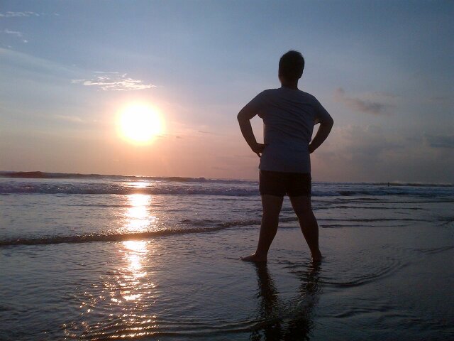 darrenlinardy's profile picture. Thrashing your Timeline.