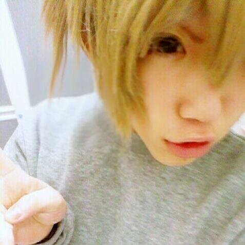 Leadersです＼(^^)／　Leadersを発見したらすぐにフォローしてしまう癖があるのでご了承下さいませ(๑≧౪≦)てへぺろ