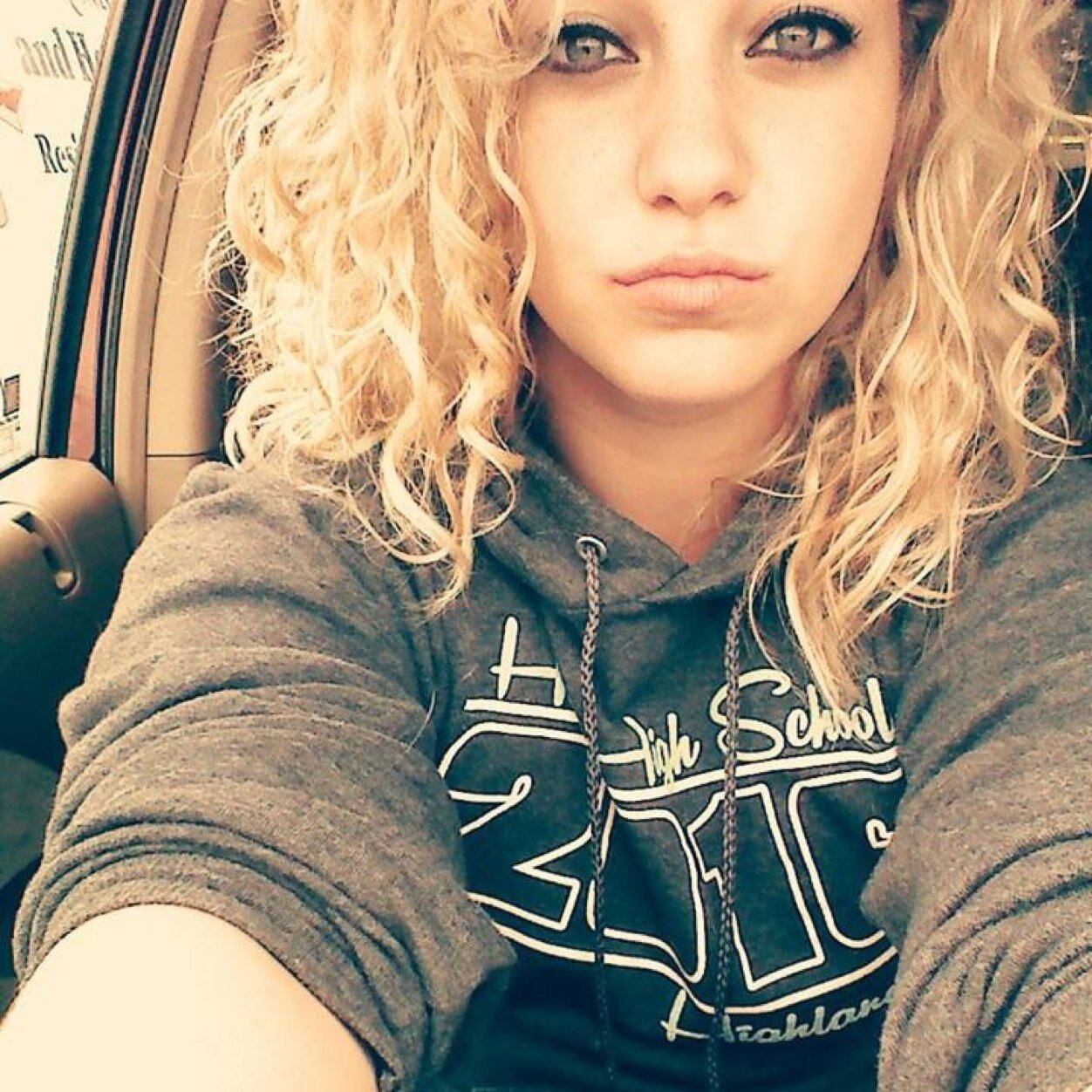 I'm a normal girl. I have my flaws and so do you. So don't judge. K bye.