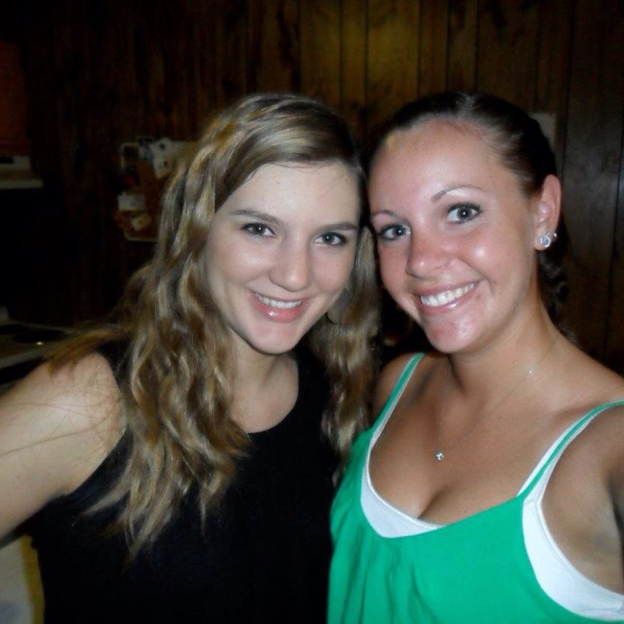 EHopkins15's profile picture. Living life with the ones I love most.