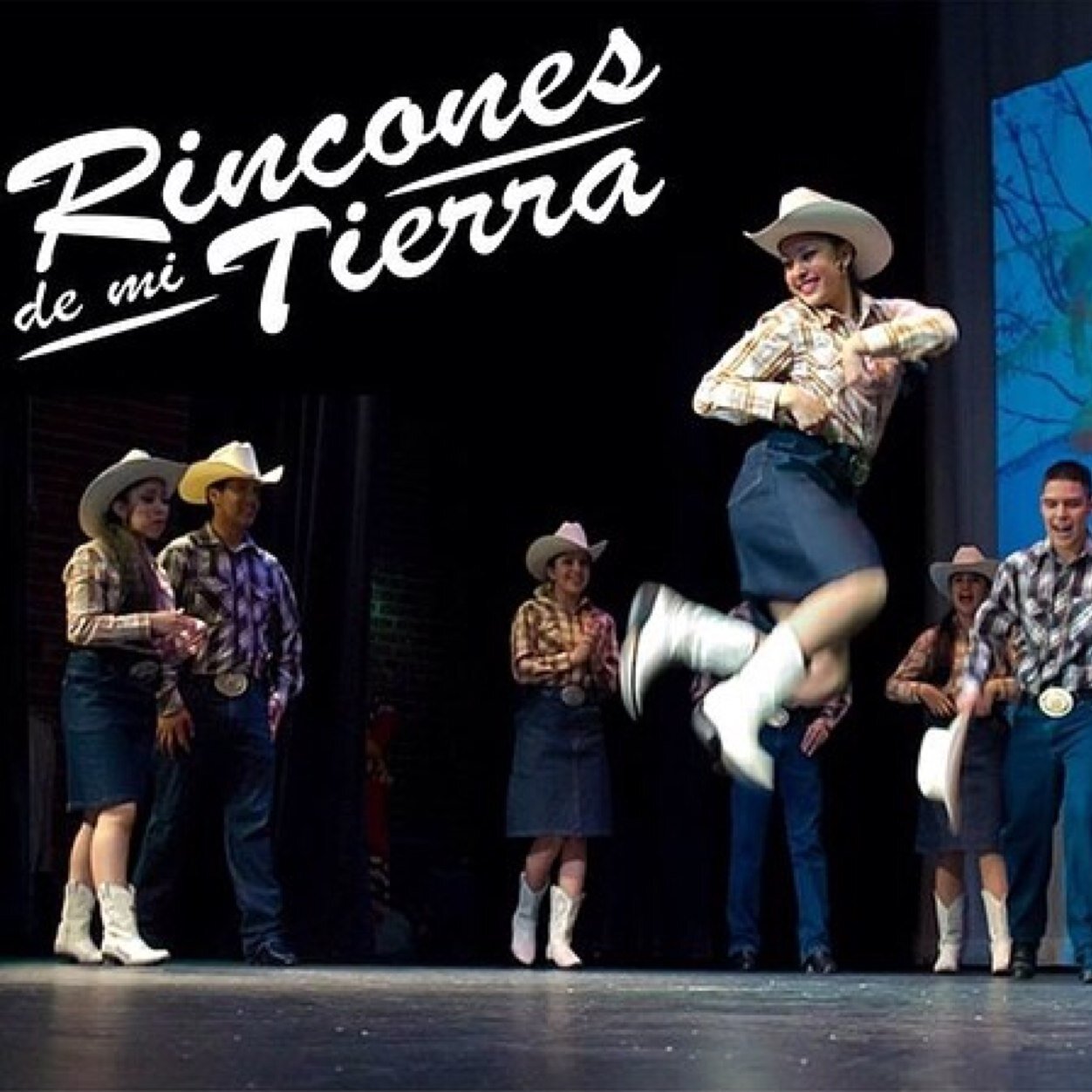 Grupo de danza folklorico. 4095 Deeble Calle Sacramento, CA 95820. // Folkloric dance group. 4095 Deeble St. Sacramento, CA 95820