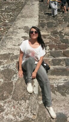 Lic. en Informática, SUD, Geek, Politécnica :3 Amo crear, aprender, diseñar y experimentar sensaciones cada día!.. Enamorada d la vida y sus colores.