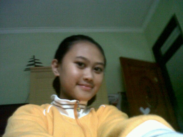 Apasih liat-liat bio orang ? :p