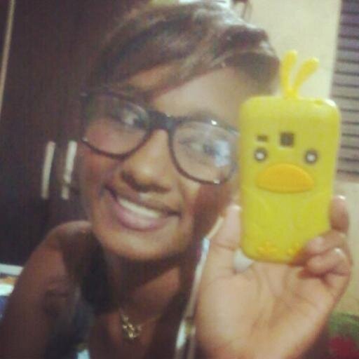 ...Eu te amarei por mil e um motivos vou pergunta baixinho ao pé do ouvido promete q vai ser só Meu que vai me entender num olhar ...  Eu te ama....♪♫ ♪ // ∞ s: