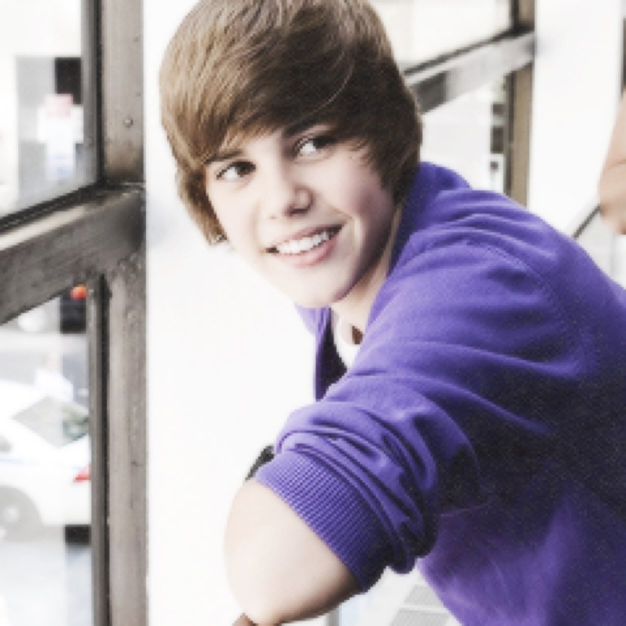 letmeseejerryy's profile picture. Why go in one direction when you could go all around the world?