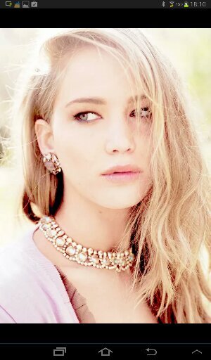 jen is my silver lineing my mockingjay my life♡♥♡♥ #1kbymockingjay