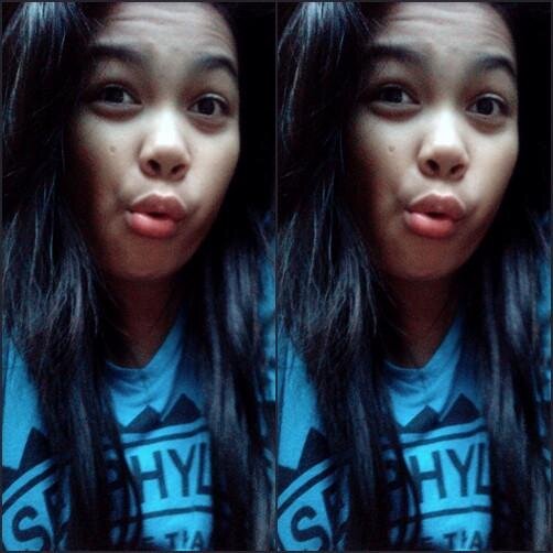 Namaku Divina :) kalau kamu? |1 MEI 2000 :D Taurus | ladies Mudabeliadanmempesona di @kamtisfamssala3 | 3284E69E | FOLLOW ME, FOLLOWBACK? MENTIONS :p